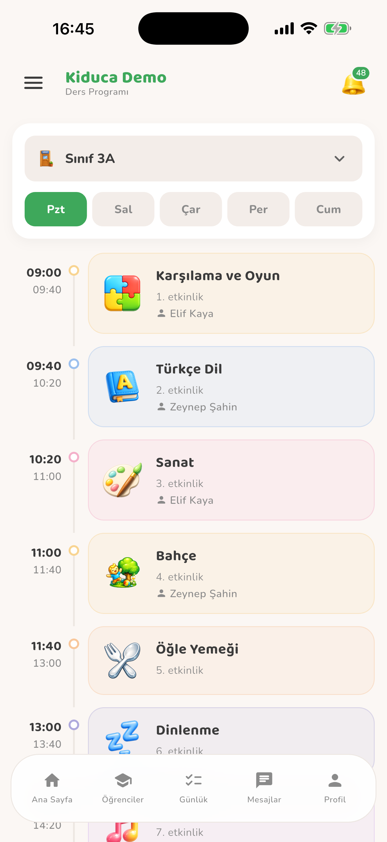 Sınıfın ders programı — Kiduca uygulaması